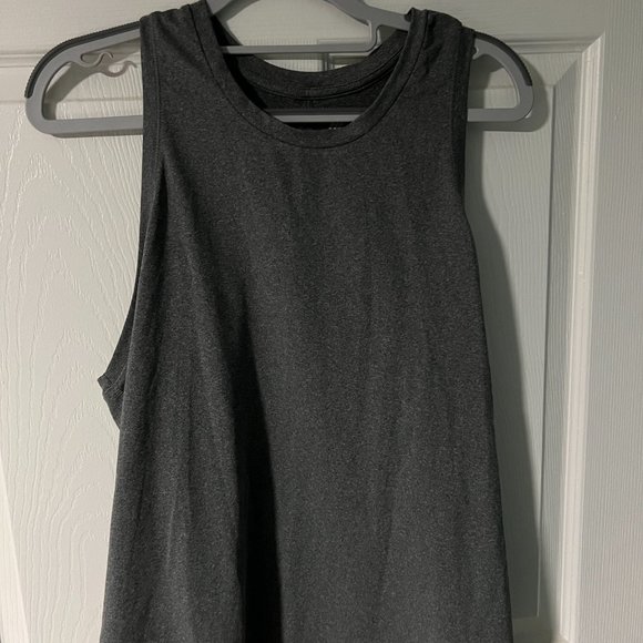 Set of 2 Women's XL All in Motion Workout Tank - Picture 4 of 6